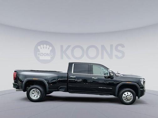 2025 GMC Sierra 3500 Denali