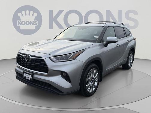 Celestial Silver Metallic 2024 Toyota Highlander Limited