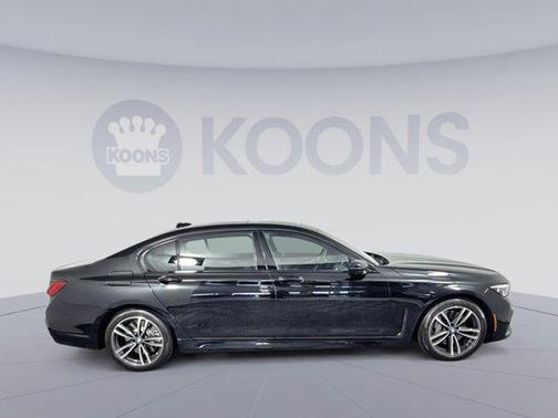 2022 BMW 750 i xDrive
