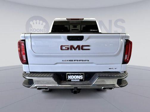 Glacier White Tricoat 2026 GMC Sierra 1500 SLT