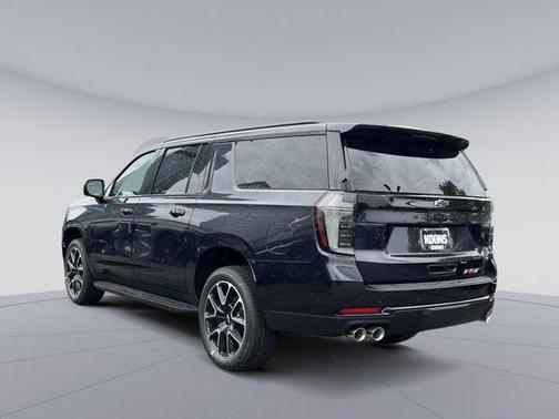 2025 Chevrolet Suburban RST