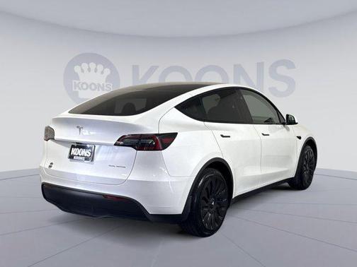 2024 Tesla Model Y Long Range Dual Motor All-Wheel Drive