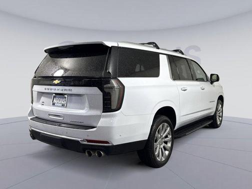 Polar White Tricoat 2026 Chevrolet Suburban Premier