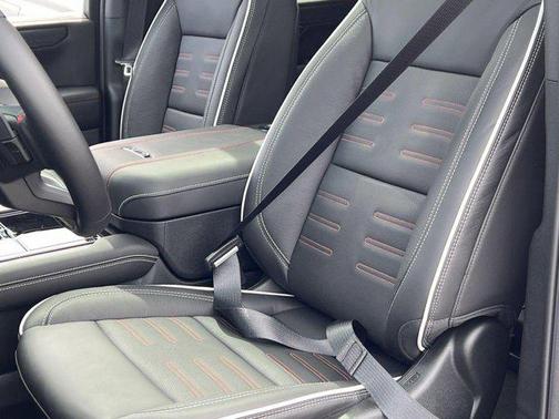 2025 GMC Yukon XL 4WD AT4 Ultimate