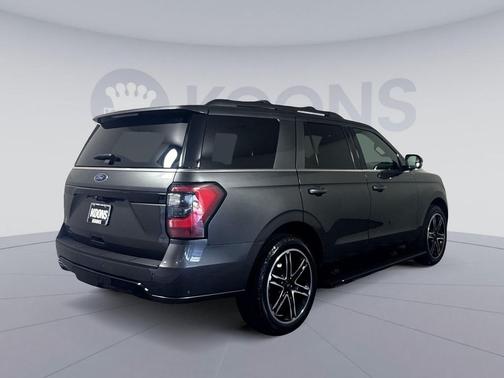 Magnetic Metallic 2020 Ford Expedition Limited