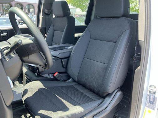 2025 GMC Sierra 3500 Base