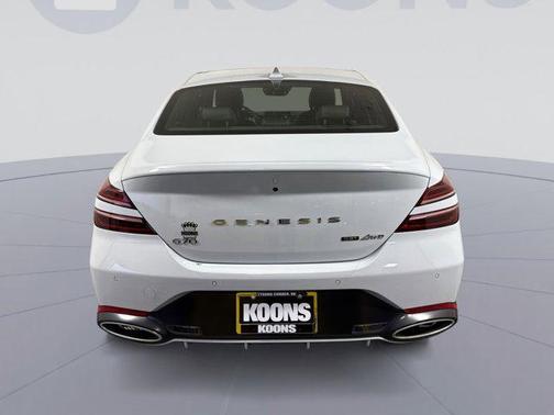 2022 Genesis G70 3.3T AWD