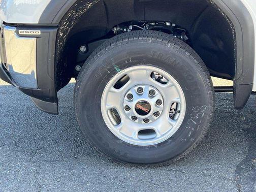 2025 GMC Sierra 2500 Base