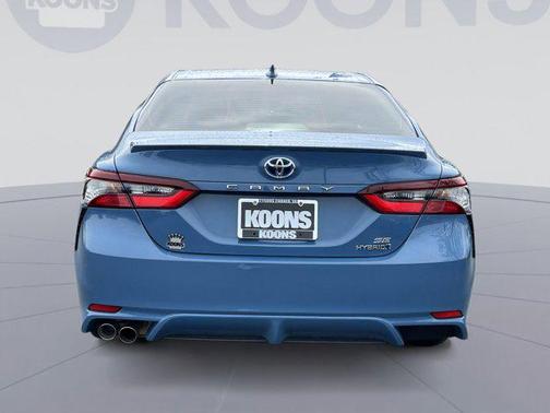 2024 Toyota Camry Hybrid SE