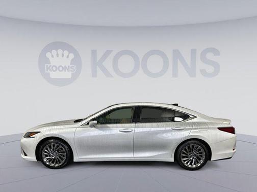2025 Lexus ES 350 Ultra Luxury