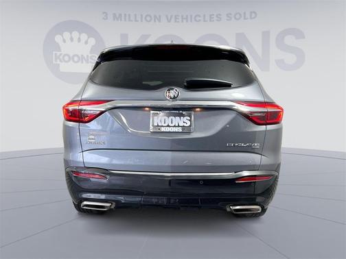 Photo 4 of 27 of 2018 Buick Enclave Essence