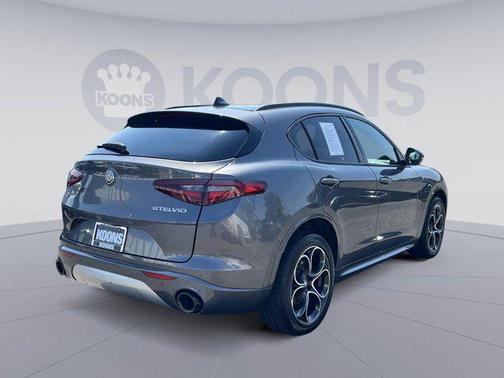 2022 Alfa Romeo Stelvio Ti