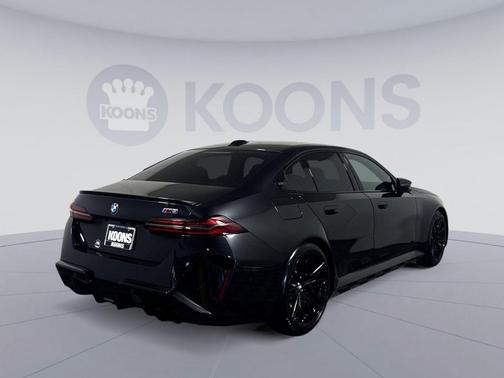 Black Sapphire Metallic 2026 BMW M5 Base