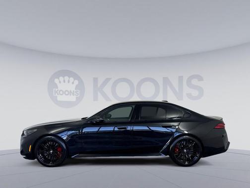 Black Sapphire Metallic 2026 BMW M5 Base