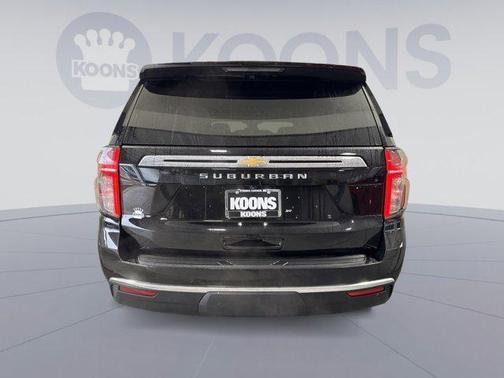 2023 Chevrolet Suburban LS