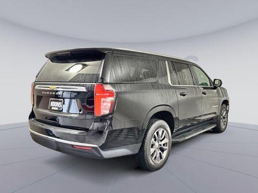 2023 Chevrolet Suburban LS