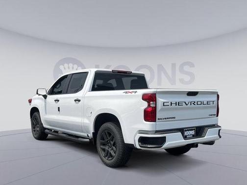 2025 Chevrolet Silverado 1500 Custom