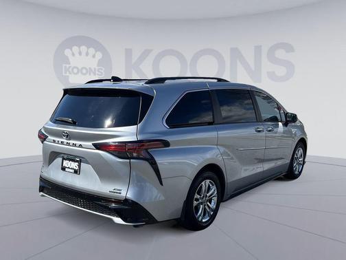 Celestial Silver Metallic 2023 Toyota Sienna XSE 7 Passenger