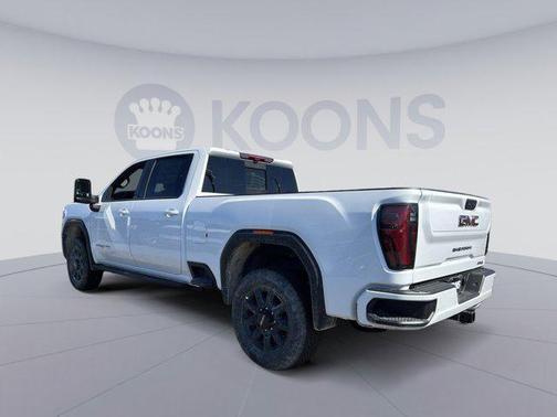 2025 GMC Sierra 2500 AT4