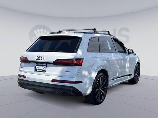 2022 Audi Q7 55 Prestige