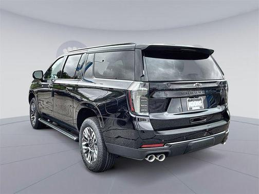2025 Chevrolet Suburban 4WD Z71