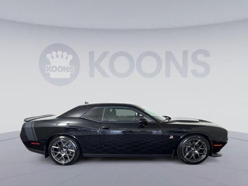 2016 Dodge Challenger R/T Scat Pack