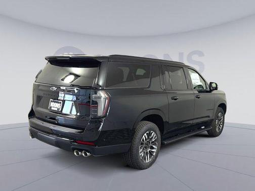Black 2026 Chevrolet Suburban Z71, 4WD