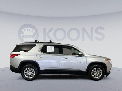 2021 Chevrolet Traverse LT Cloth