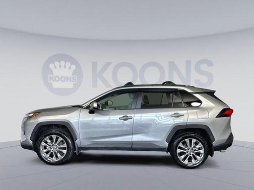 2024 Toyota RAV4 XLE Premium