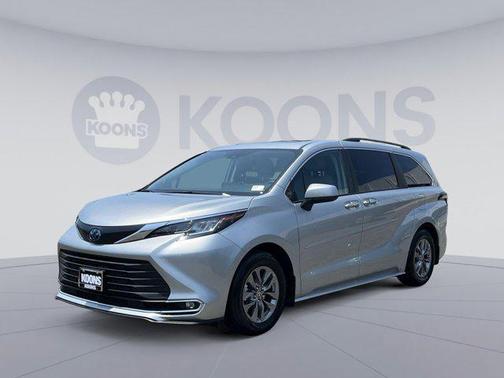 2023 Toyota Sienna XLE 7 Passenger