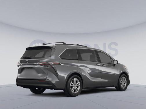 2023 Toyota Sienna XLE 7 Passenger
