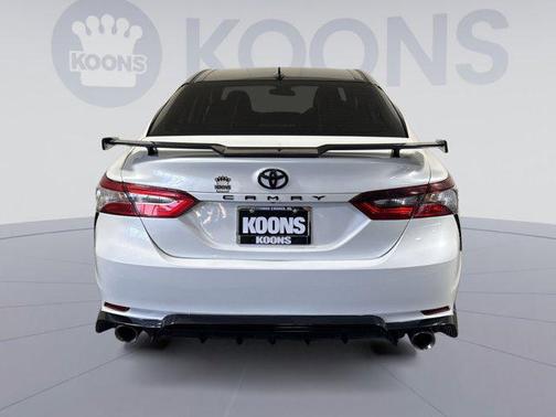 Wind Chill Pearl/Midnight Black Metallic 2021 Toyota Camry XSE