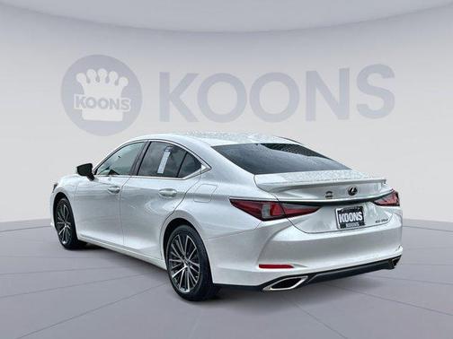 2025 Lexus ES 350 Base