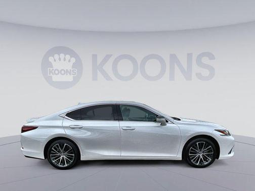 2025 Lexus ES 350 Base