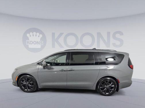 2020 Chrysler Pacifica Touring-L Plus