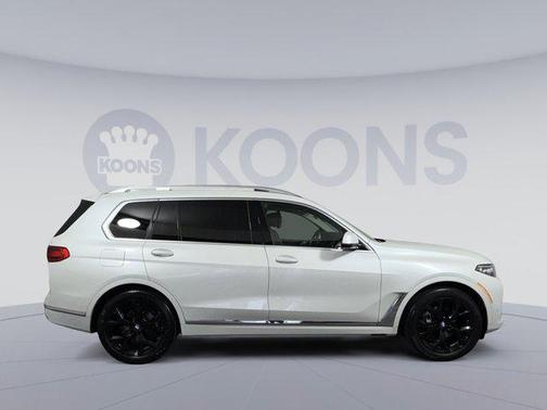 Mineral White Metallic 2019 BMW X7 xDrive40i