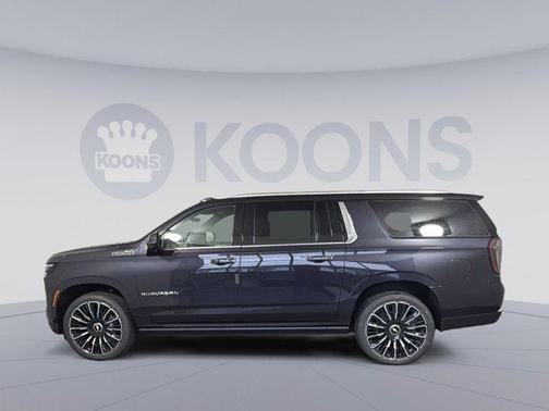 Dark Ash Metallic 2026 Chevrolet Suburban High Country, 4WD