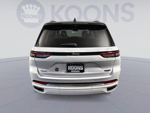 2023 Jeep Grand Cherokee Summit