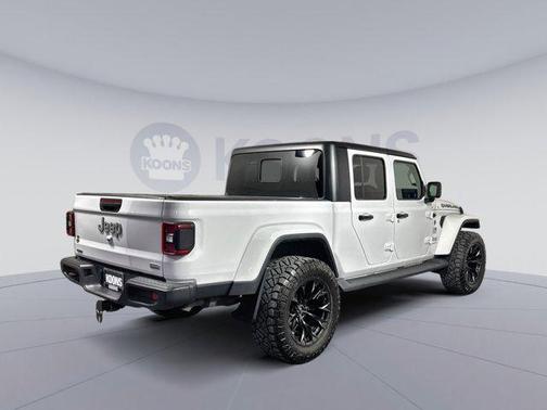 2022 Jeep Gladiator Overland