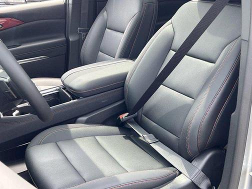 2025 Chevrolet Traverse AWD Z71