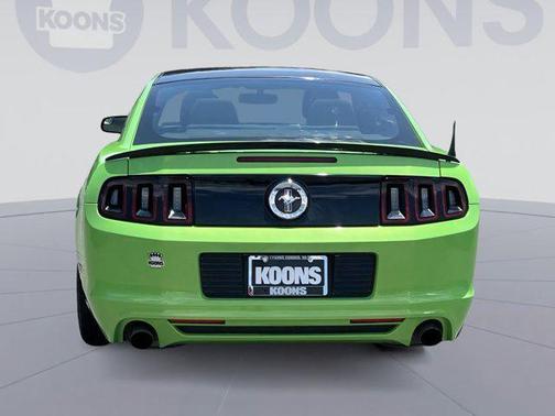2014 Ford Mustang V6