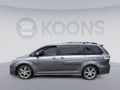 2017 Toyota Sienna SE Premium