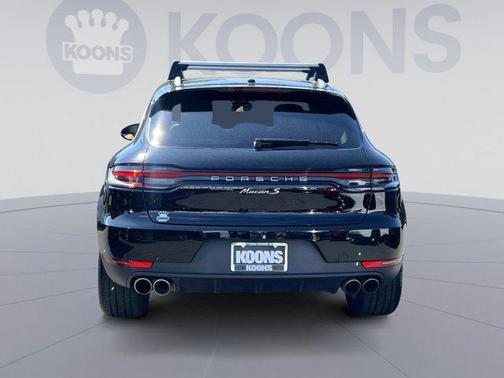 2021 Porsche Macan Base