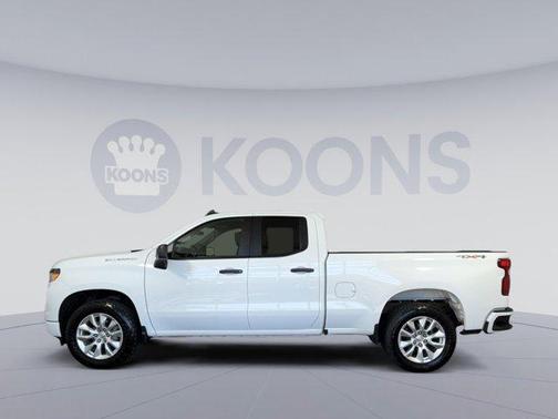 Summit White 2023 Chevrolet Silverado 1500 Custom