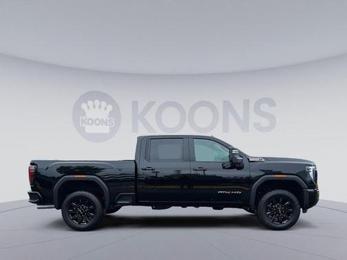 Onyx Black 2026 GMC Sierra 2500 AT4