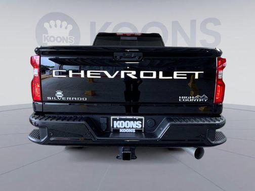Black 2024 Chevrolet Silverado 2500 High Country