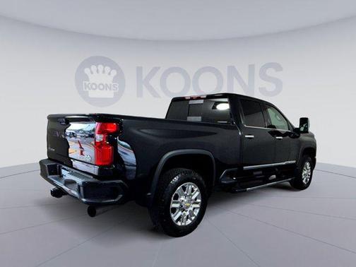 Black 2024 Chevrolet Silverado 2500 High Country