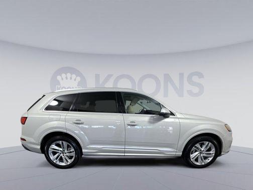 2021 Audi Q7 45 Premium Plus