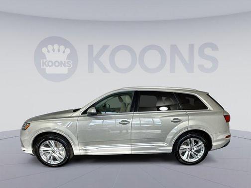 2021 Audi Q7 45 Premium Plus