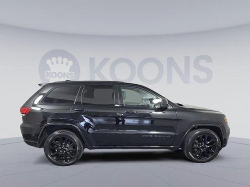 2017 Jeep Grand Cherokee Altitude